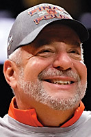 Auburn men’s basketball coach Bruce Pearl says he is stepping down